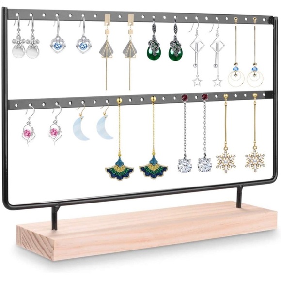 Jewelry - Earring Organizer. NWOT